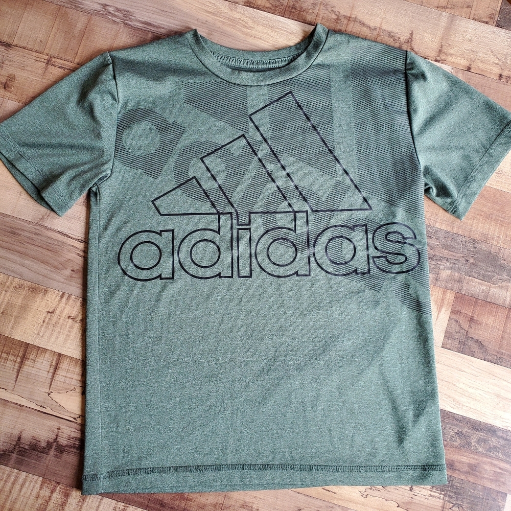 Adidas army green logo tee shirt sports wear workout top size small 8 unisex